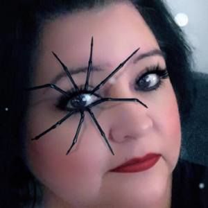 Meet your Posher, Norma